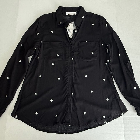 Pink Rose Long Sleeve Button Down with Skull Design - Picture 1 of 8